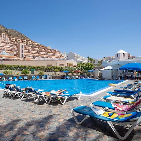 Communal Heated Pool Apartmán